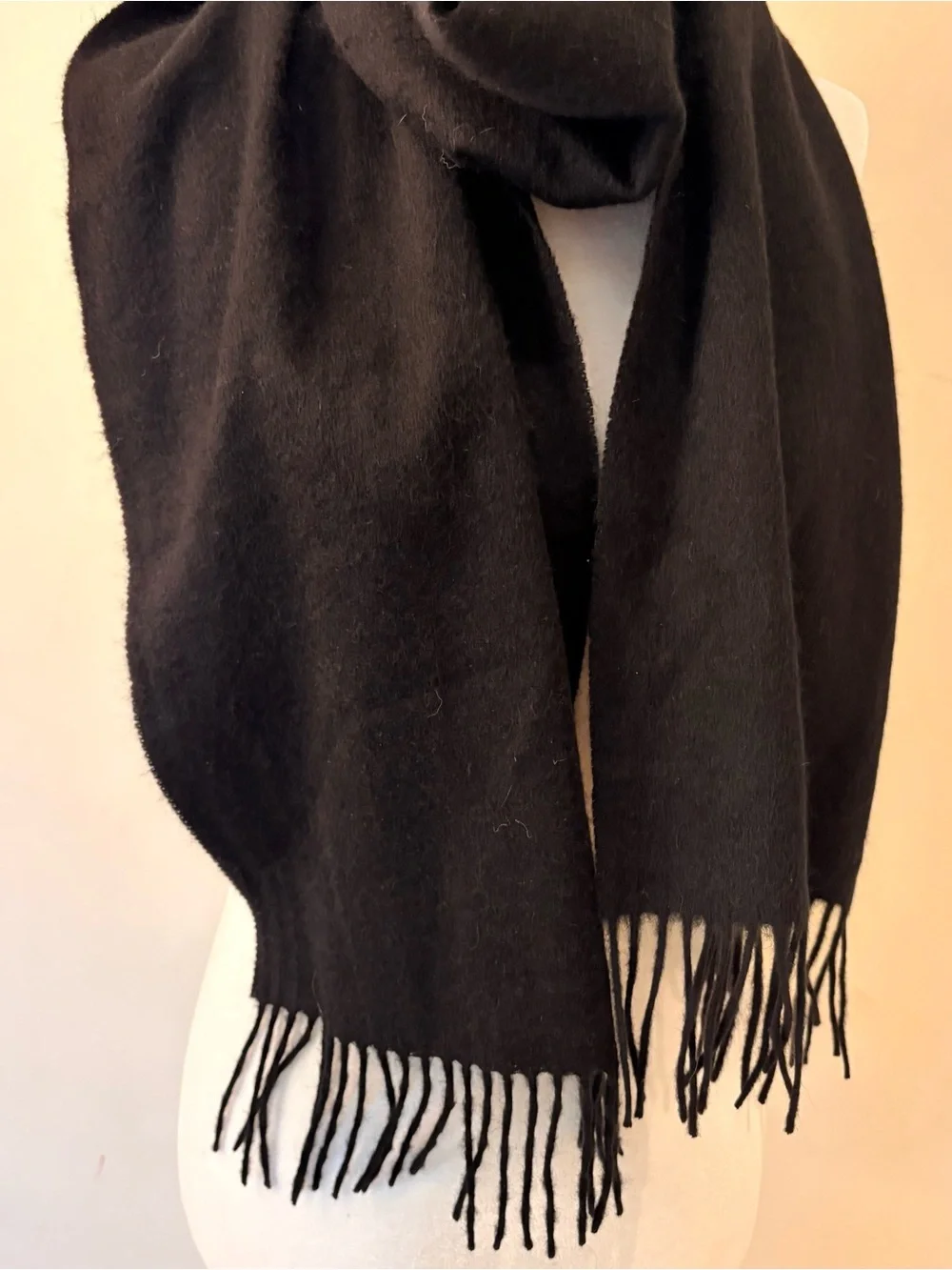 Nordstrom 100% Cashmere Black Fringe Men's Scarf 10.5 x 74